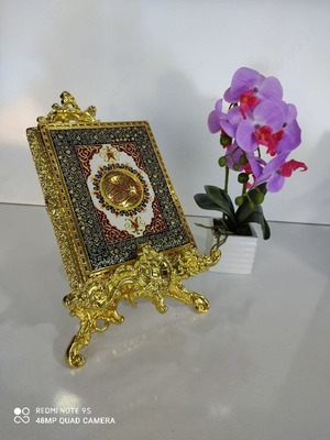 Подставка под Коран - 385 000 сум / шт.