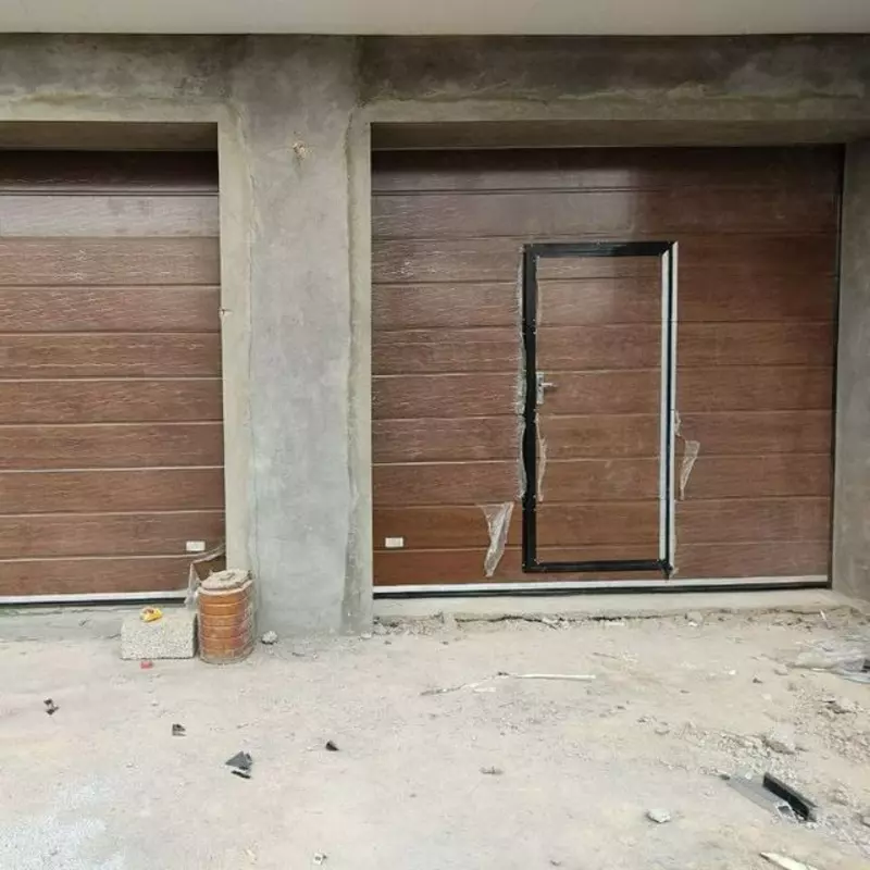 Секционные ворота