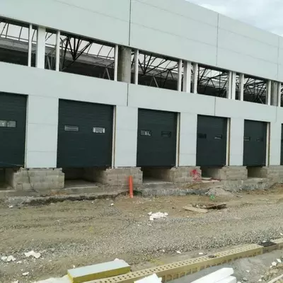 Секционные ворота