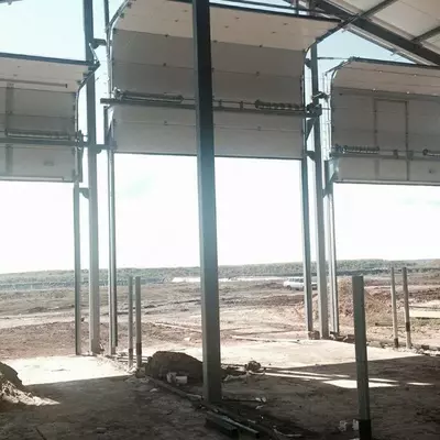 Секционные ворота