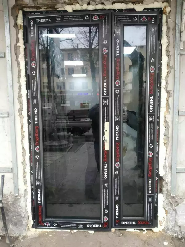 Termo 65 alyuminiy eshiklari