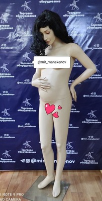 Манекен беременная женщина