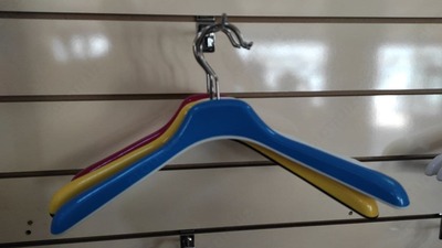 Вешалка-плечики №001