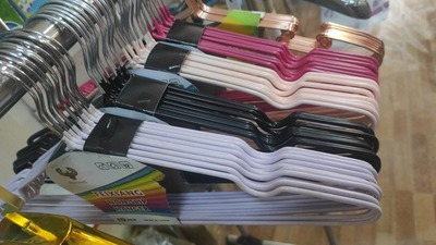 Вешалка-плечики №006 - 33 000 сум / шт.