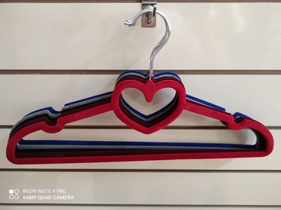 Вешалка-плечики №007