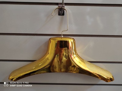 Вешалка-плечики №010 - 12 100 сум / шт.