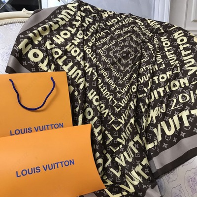 Платок Louis Vuitton