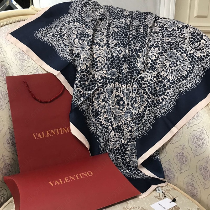 Valentino sharfi qora