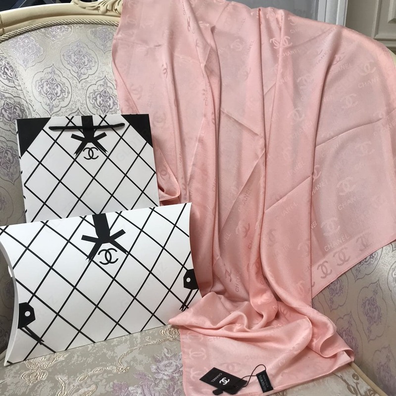 Платок Chanel