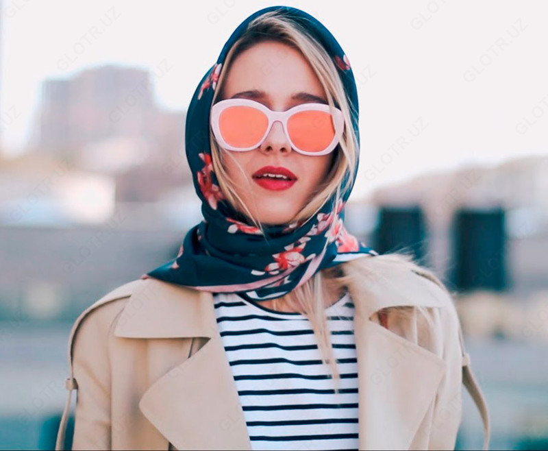 Платок Chanel (синий) - 130 000 сум