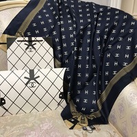 Платок Chanel 5