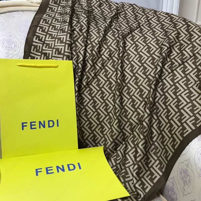 Платок Fendi