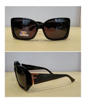 Солнцезащитные очки Fendi 3