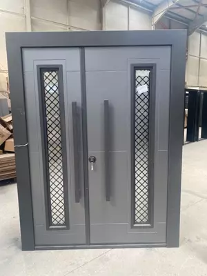 Metall eshik - 2 000 000 so'm / kv.mdan