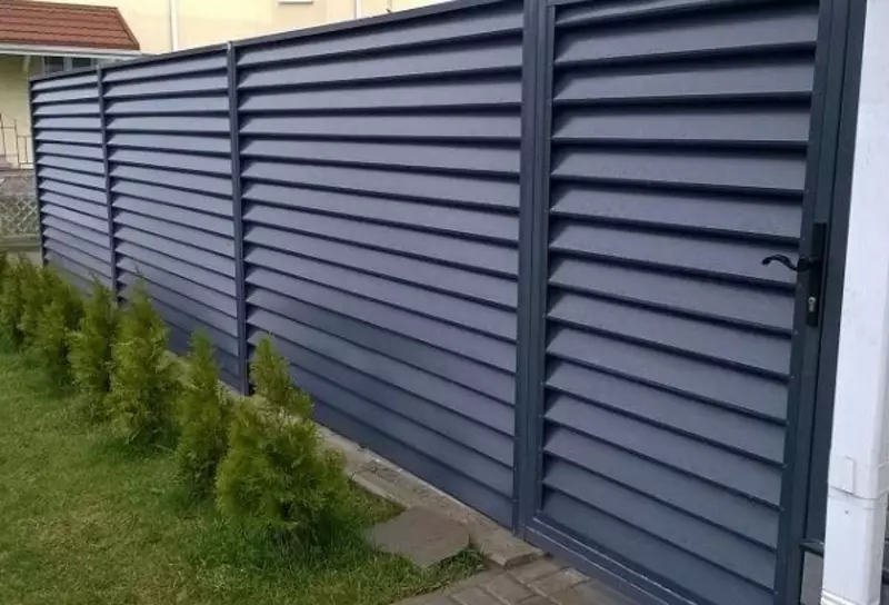 Забор-жалюзи металлический