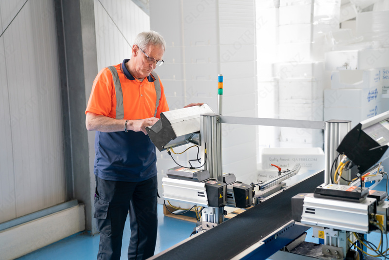 Простой в эксплуатации и обслуживании крупносимвольный принтер Touch Dry® 5800 позволяет печатать с высоким разрешением 100% - 144 000 000 сум