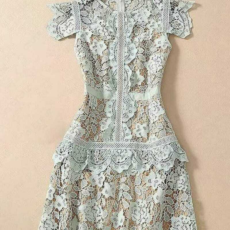 по запросу Платья с просветом