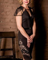 Платье-футляр