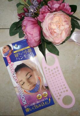 Yuzning ovalini yaxshilash uchun bandaj