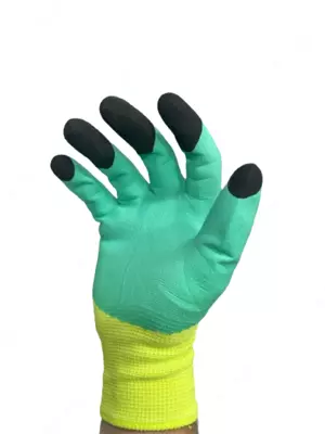 Нитриловые перчатки с обливом