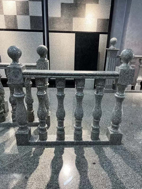 14x14 olchamdagi sayqallangan dumaloq Kuksara granit shkaflari