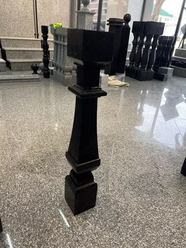 Полированные квадратные балясины из гранита Black Diamond OOO "Tiancheng stone group"