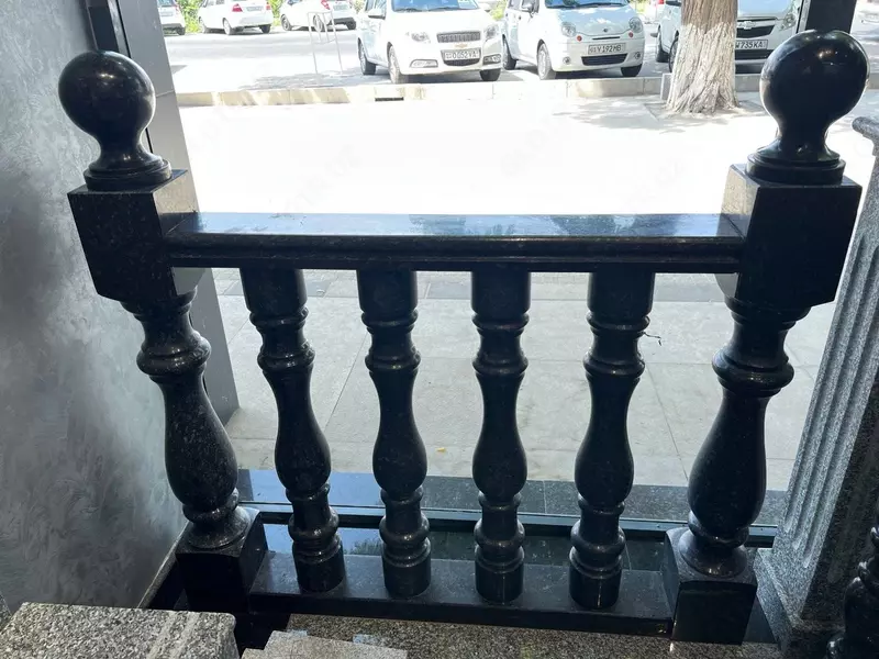 Qora Olmosli sayqallangan dumaloq granit shkaflari