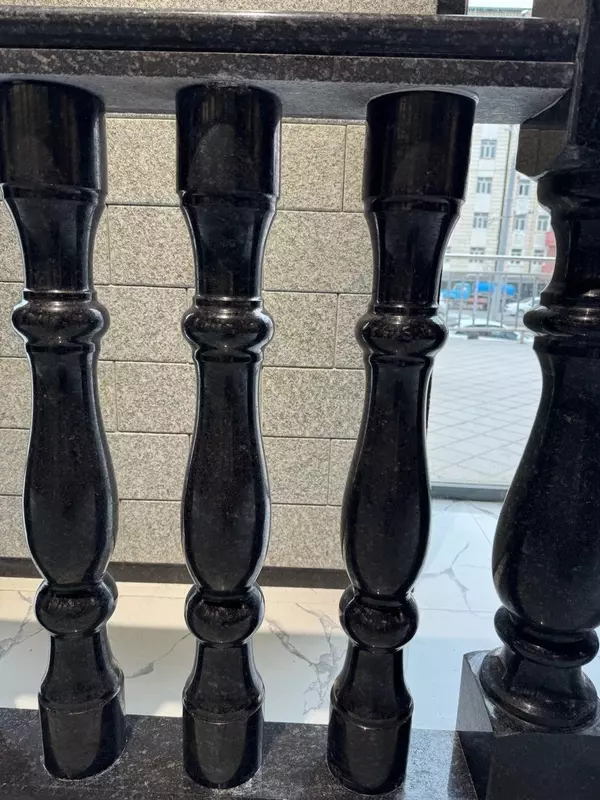 Qora Olmosli sayqallangan dumaloq granit Balusters