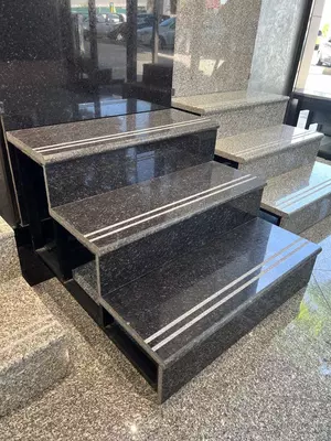 Полированные ступени из гранита Black Diamond - 180 000 сум / шт.