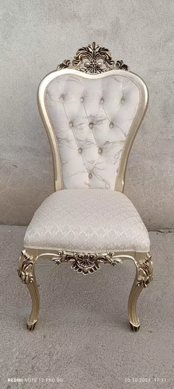 Mehmonxona uchun stul