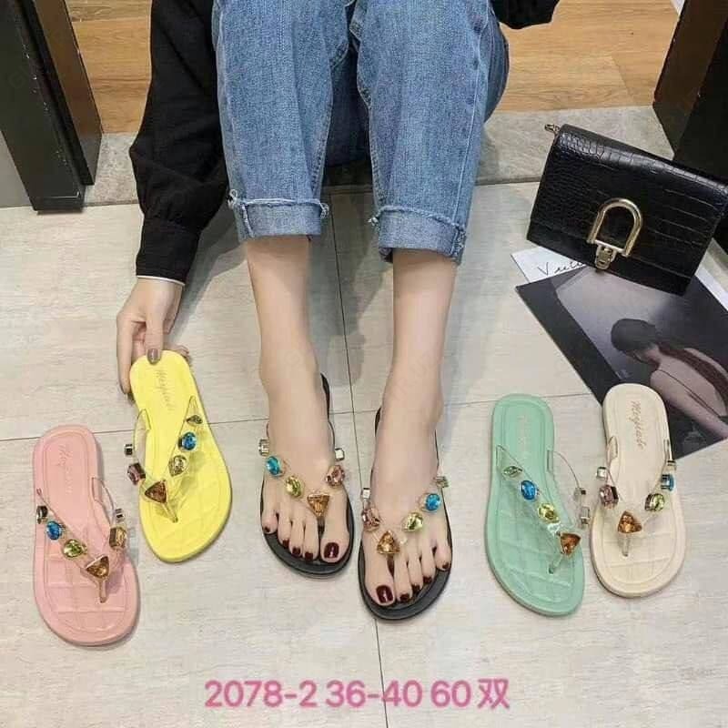 Сандалии женские