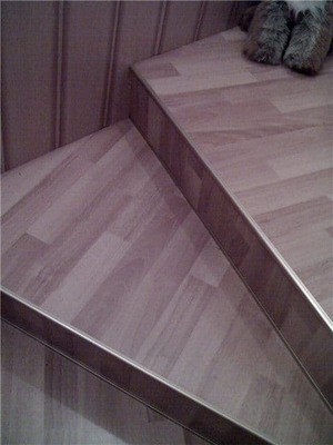 Облицовочный материал "Таркетт" для декора лестницы