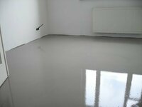 Установка наливных полов в жилых домах