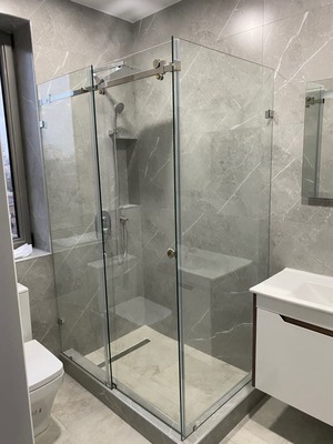 Душевая кабина из стекла №2