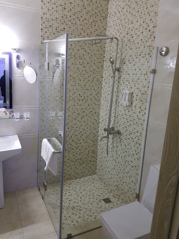 Душевая кабина из стекла №16