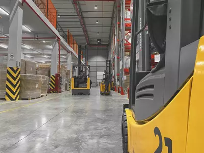 Хранение грузов на складе Только в розницу