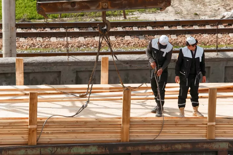 Пиломатериалы –Страпила Доска Обрезная