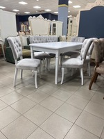 Стол и стулья для кухни