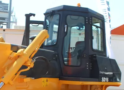 Buldozer Shantui SD16 Buldozer Shantui SD16