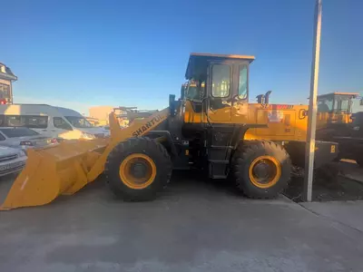 365 000 000 сум / шт. Фронтальный Погрузчик - SHANTUI SL-30WN