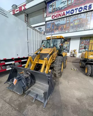 Экскаватор погрузчик