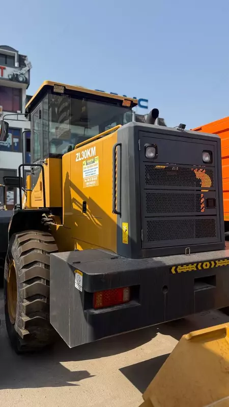 390 000 000 so'm Погрузчик KOBEL ZL30KM