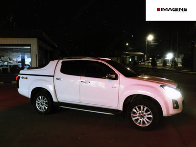 ISUZU D-Max uchun orqa tormoz chiroqlari bo