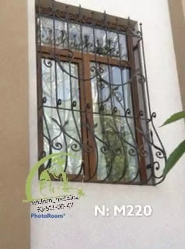 Кованая решетка на окна. Модель № М220