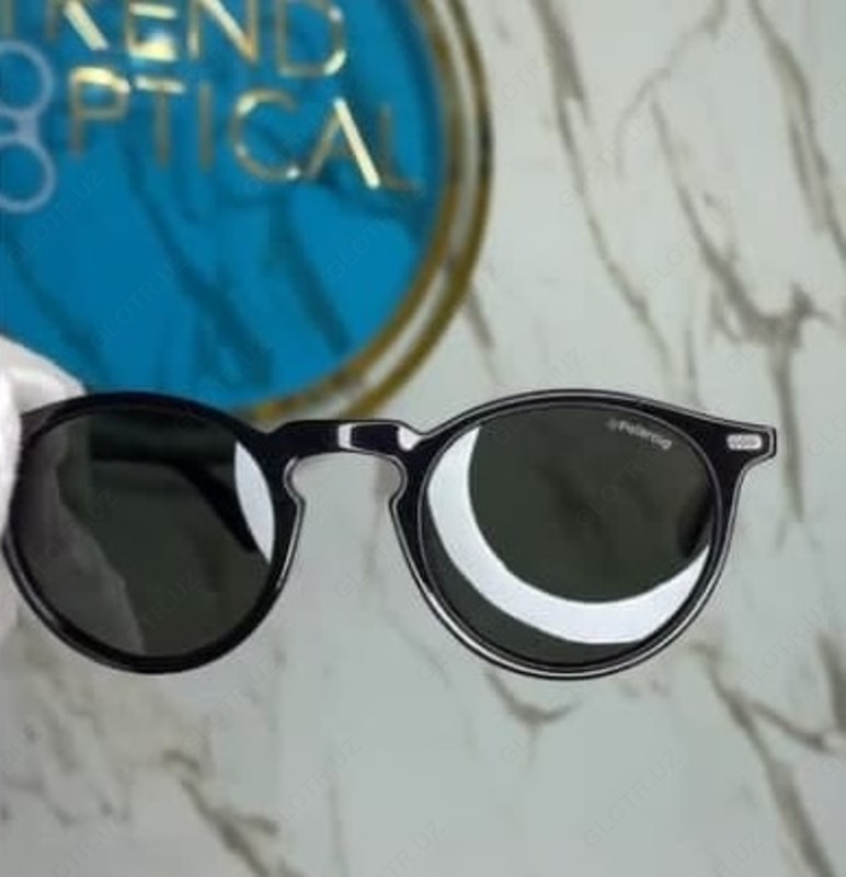 Солнцезащитные очки модель 005