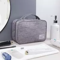 Дорожная косметичка серого цвета