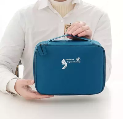 Косметичка дорожная синего цвета - 60 000 сум / шт.