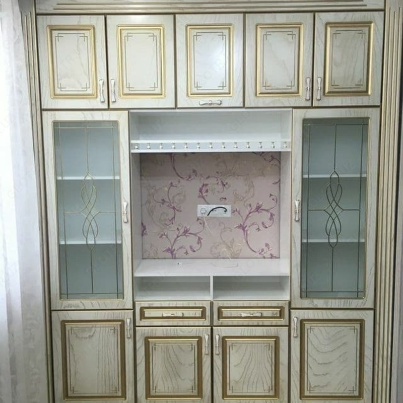 Горка-стенка  для гостиной - по запросу