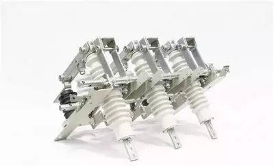 Разъединитель РФВЗ-10/630А