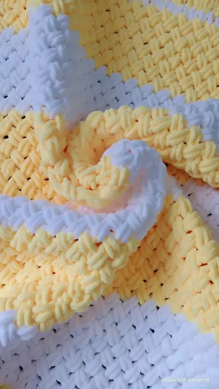 Плед для малышей из ализе пуффи